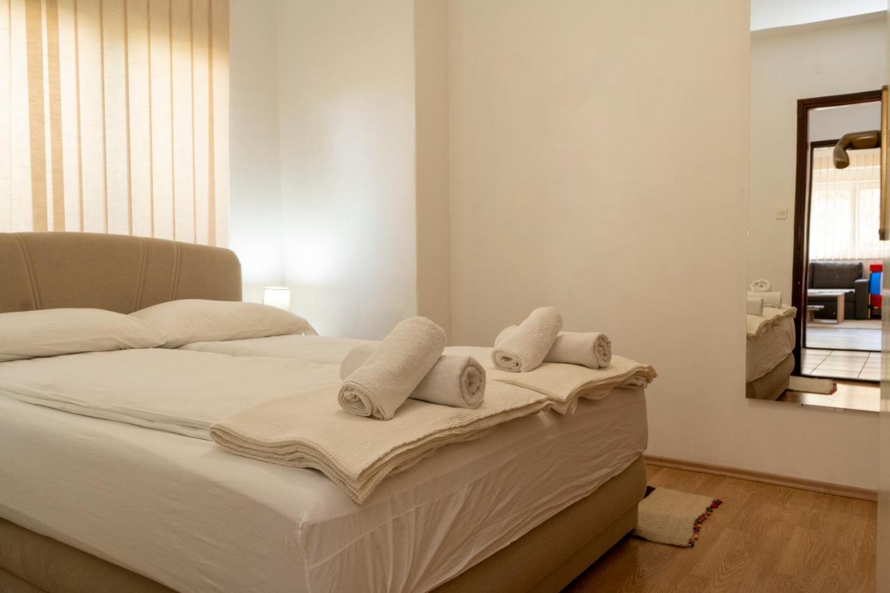 Apartman Curcic คนิน ภายนอก รูปภาพ