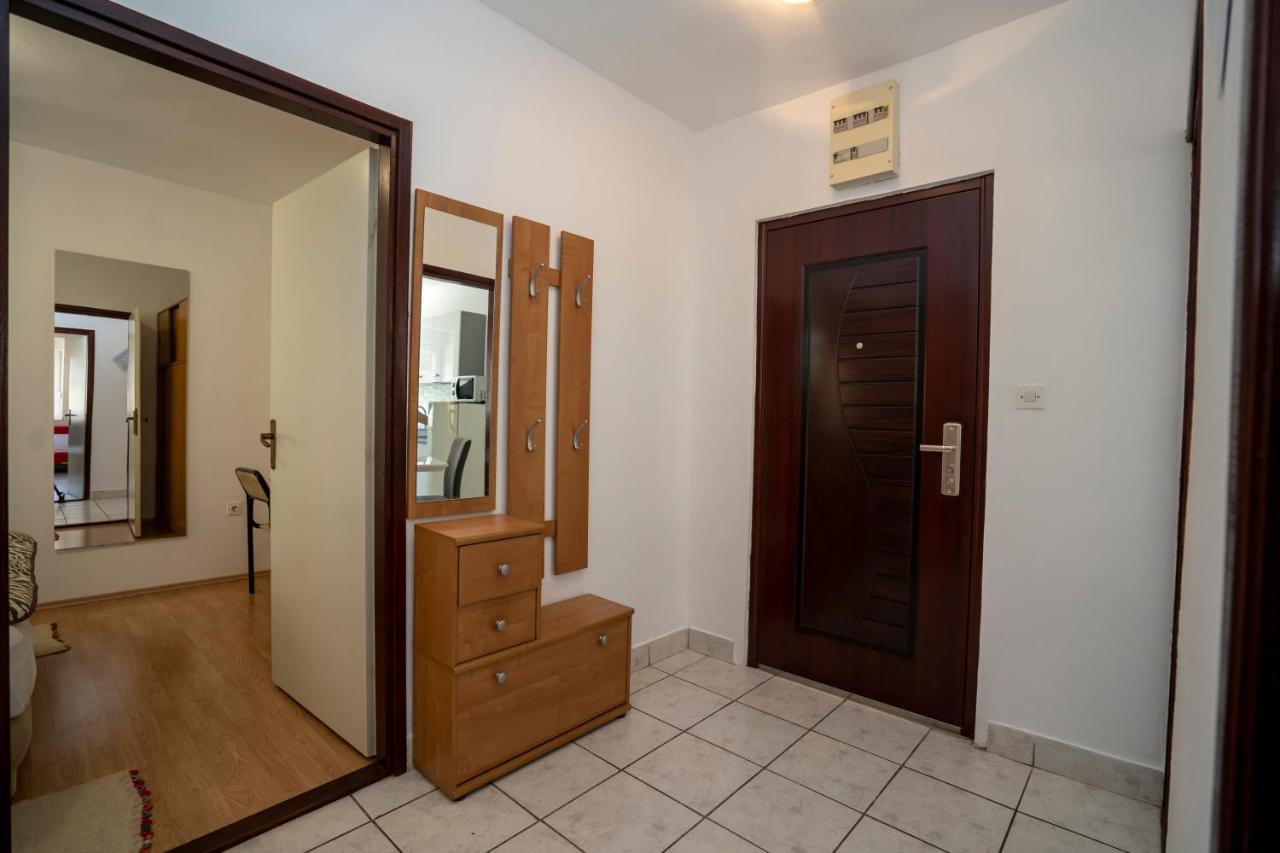 Apartman Curcic คนิน ภายนอก รูปภาพ